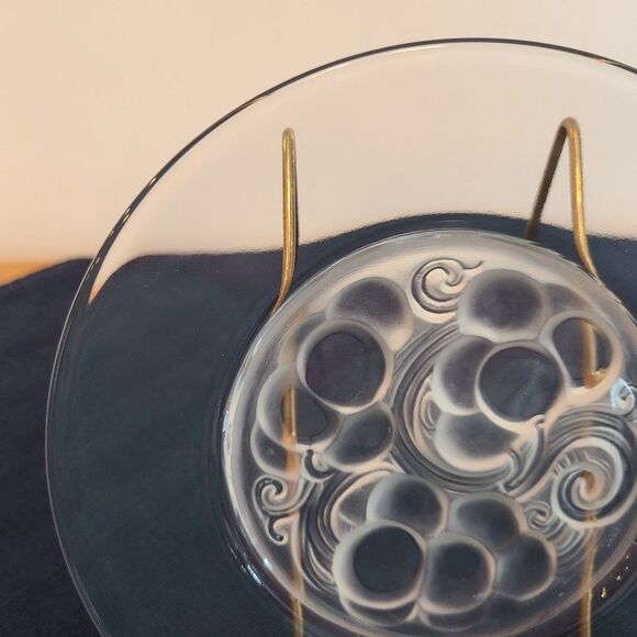 Cristal Lalique Marienthal French Art Crystal Grape Motif Standard Plate 17 cm - Picture 6 of 14